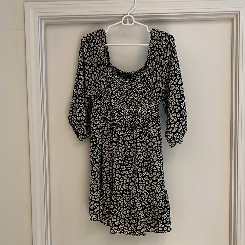 Size Medium Black and White Patterned Women's Dress